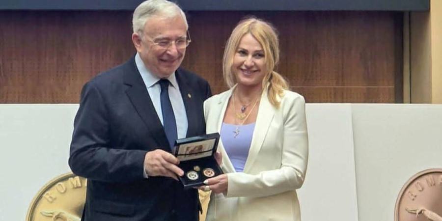 BNR a lansat monede aniversare dedicate Nadiei Comăneci și primului 10 perfect din istorie