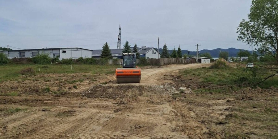Trafic deviat la Satu Nou de Jos: a început amenajarea unei rute alternative
