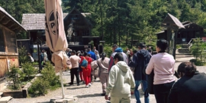 Excursie în Munții Maramureșului pentru tinerii din sistemul de protecție