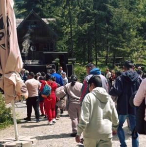 Excursie în Munții Maramureșului pentru tinerii din sistemul de protecție