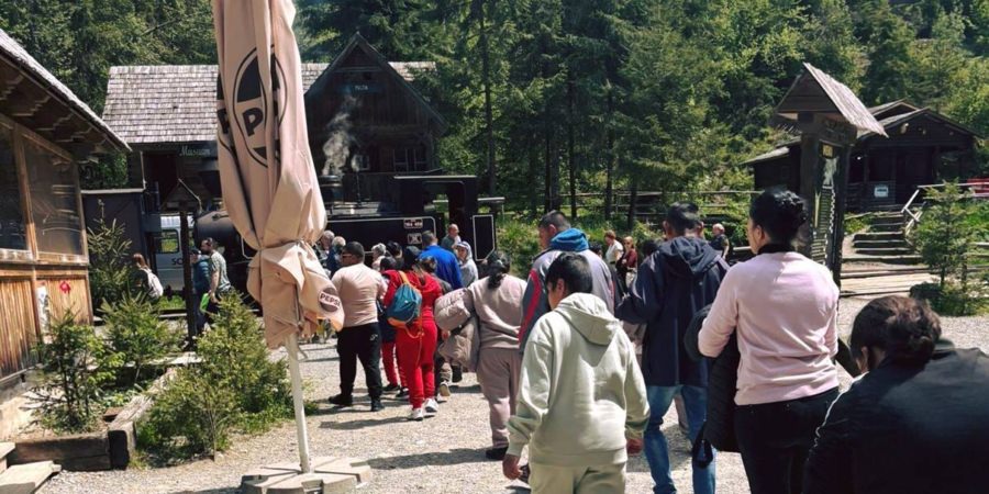 Excursie în Munții Maramureșului pentru tinerii din sistemul de protecție