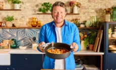 27 mai 1975, s-a născut celebrul bucătar Jamie Oliver