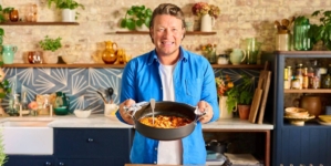 27 mai 1975, s-a născut celebrul bucătar Jamie Oliver
