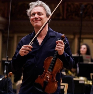David Grimal concertează la Baia Mare în spectacolul „Cele 8 anotimpuri” de Vivaldi și Piazzolla