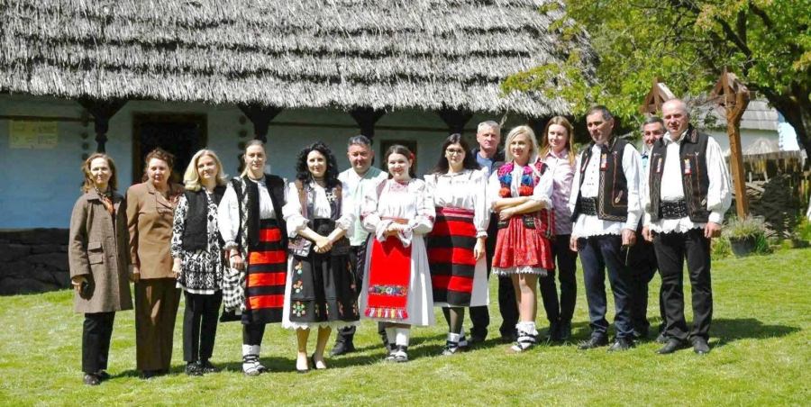 Ziua Portului Tradițional, sărbătorită la Muzeul Satului din Baia Mare prin expoziții și concert folcloric