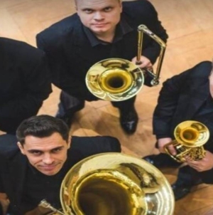 Concert baroc la Baia Mare: „Muzica Cetății” aduce eleganța alămurilor în Biserica „Sfânta Cruce”