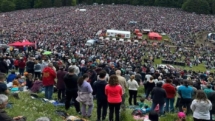 Zeci de mii de pelerini au ajuns la Șumuleu Ciuc pentru procesiunea de Rusalii