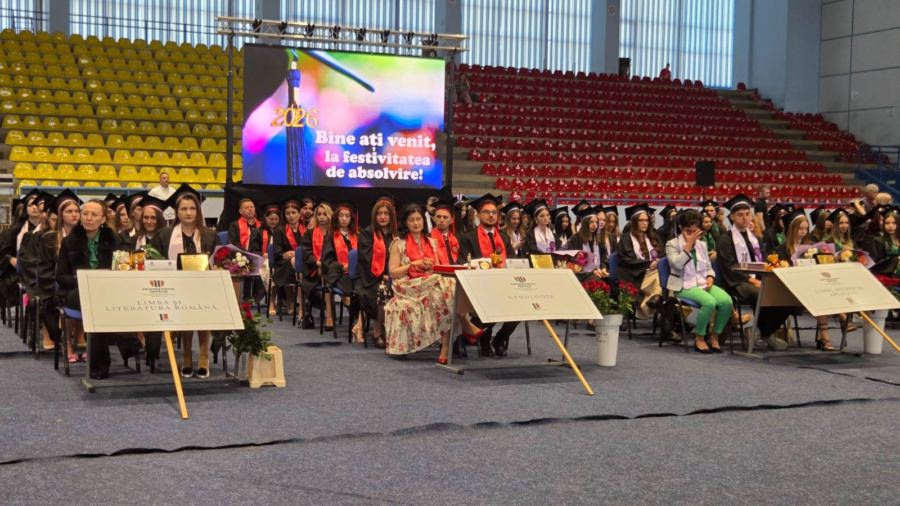 Emoție și sărbătoare în Baia Mare: Absolvenții promoției 2026 de la Facultatea de Litere au încheiat anii studenției