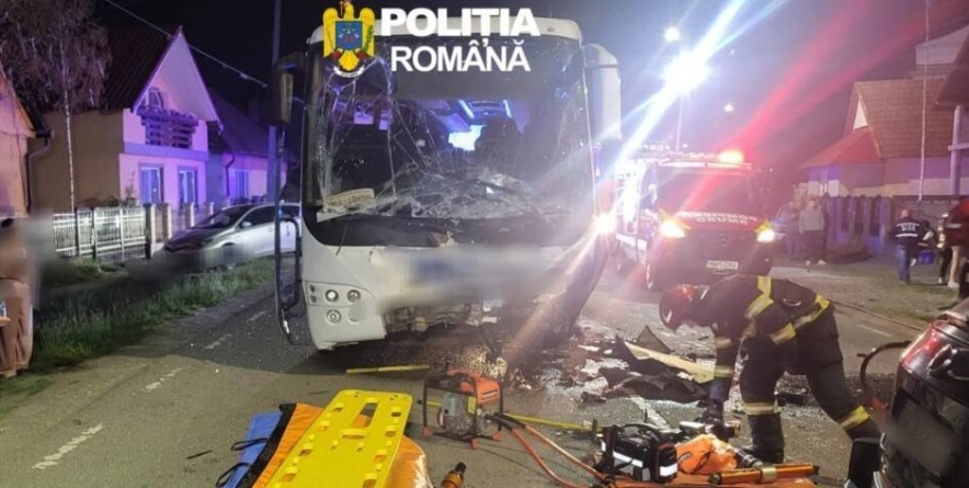Accident cu cinci răniți provocat de o șoferiță aflată sub influența alcoolului