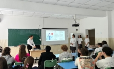 Elevii băimăreni au descoperit frumusețea și importanța profesiei de asistent medical, în cadrul activităților derulate de Serviciul Medicină Școlară și Universitară