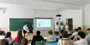 Elevii băimăreni au descoperit frumusețea și importanța profesiei de asistent medical, în cadrul activităților derulate de Serviciul Medicină Școlară și Universitară