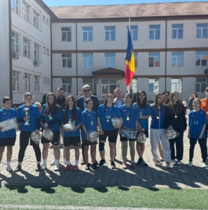 Echipa de fotbal feminin a Școlii Gimnaziale „Avram Iancu” Baia Mare s-a calificat la etapa națională a Olimpiadei Naționale a Sportului Școlar