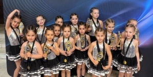Sportivele de la Red&Black Dance Baia Mare s-au întors acasă cu medalii obținute la competiția Black Swan Dance