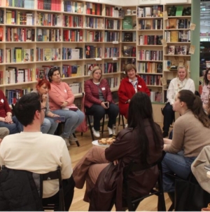O nouă întâlnire a Clubului de Poezie va avea loc săptămâna aceasta, la Cărturești Baia Mare