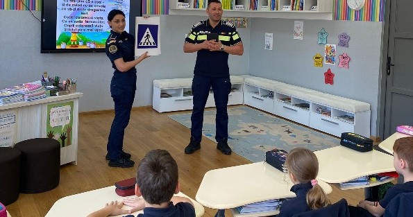Lecții de la polițiști pentru copii la Sighet