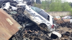 Controale în Maramureș la firme care se ocupă de dezmembrarea vehiculelor și colectare de fier vechi