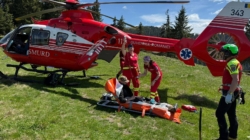 Intervenție a salvamontiștilor pentru salvarea unui tânăr cu probleme medicale rătăcit în munți