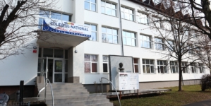 Colegiul Național „Mihai Eminescu” Baia Mare dă startul înscrierilor în tabăra de vară dedicată elevilor de clasa a VII-a