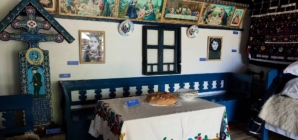 Expoziție la Muzeul Satului din Baia Mare: „Săpânța – memorie și continuitate”