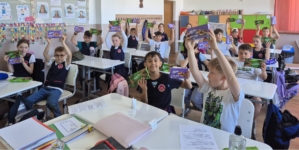 Daruri și surprize pentru copiii din Fărcașa cu ocazia Zilei Internaționale a Copilului