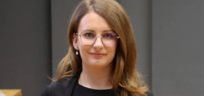 Excelență academică la CUNBM: Ioana Grad a fost distinsă cu Diploma de Doctor în filosofie în cadrul Conferinței Cercetării și Inovării UTCN 2026