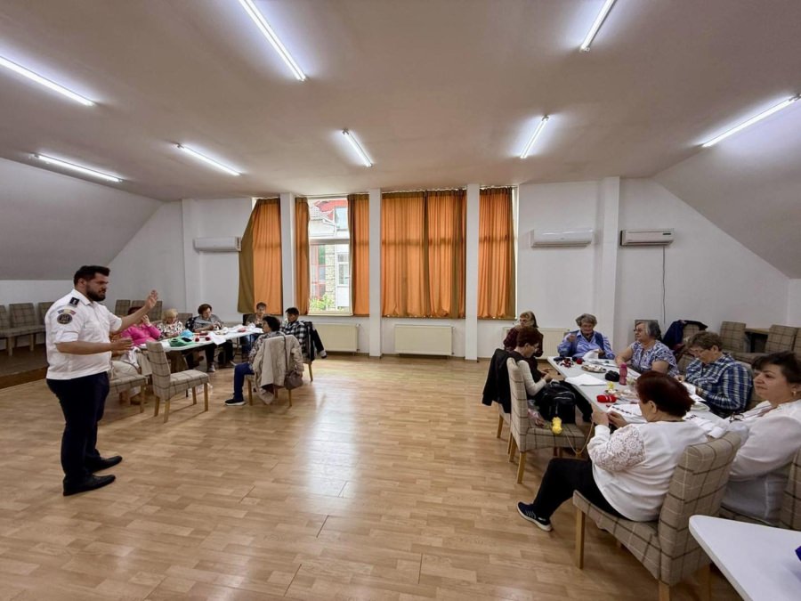 Activități de informare privind siguranța rutieră în rândul persoanelor vârstnice din Baia Mare