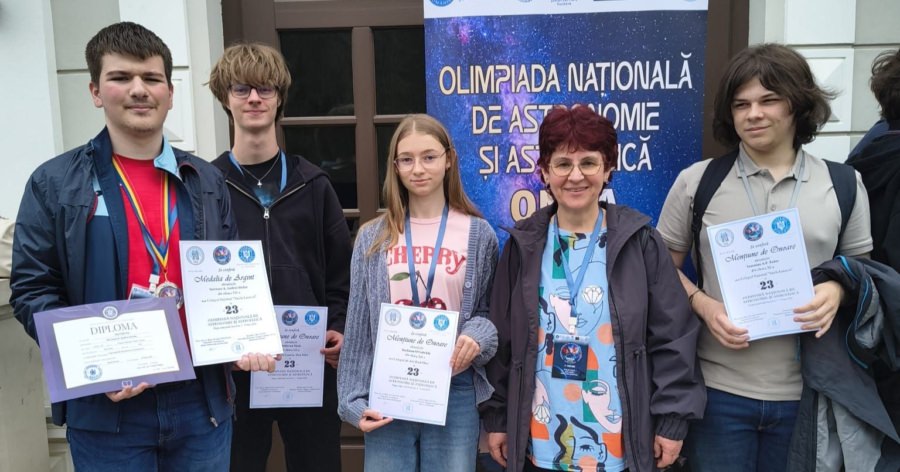 Patru elevi băimăreni s-au întors cu rezultate deosebite obținute la Olimpiada Națională de Astronomie și Astrofizică