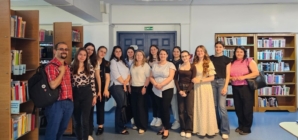 Tehnologia în slujba pedagogiei: vizită tematică a studenților PIPP la Biblioteca Județeană „Petre Dulfu”