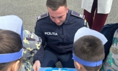 Lecții de siguranță de la polițiști pentru cei mai mici participanți la trafic