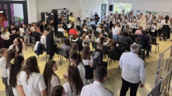 Emoție și culoare la Târgu Lăpuș: expoziția „Copilărie fără teamă” a fost vernisată la Centrul Recreațional
