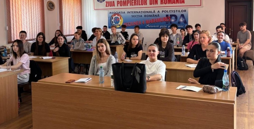 Voluntari la cursuri în programul ”Salvator din pasiune”