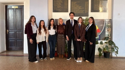 Colegiul Național „Dragoș Vodă” Sighetu Marmației: premii și calificări la etapa națională a Olimpiadei „Tinerii dezbat” pentru membrii Clubului de Dezbateri „VOX”