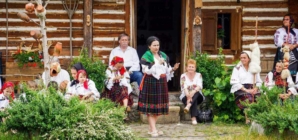 Festivalul Internațional „Zilele Iei – Zilele Poeziei” revine la Târgu Lăpuș cu scriitori din opt țări și un program cultural amplu