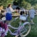 „Cu IA pe bicicletă”: Traseu prin Baia Mare și spectacol folcloric de excepție la Muzeul Satului