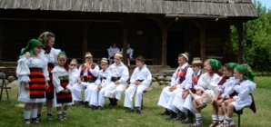 De Sânziene, în Sighetu Marmației: „Îmbracă o cămeșă și hai la muzeu… în șezătoare”