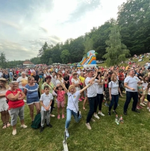 Flori de Sânziene: Ziua orașului Tăuții Măgherăuș – o sărbătoare a comunității, tradiției și bucuriei de a fi împreună