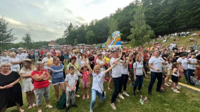 Flori de Sânziene: Ziua orașului Tăuții Măgherăuș – o sărbătoare a comunității, tradiției și bucuriei de a fi împreună