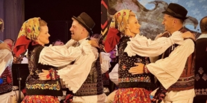 Ansamblul Folcloric Național „Transilvania” organizează cursuri de dans pentru adulți