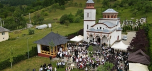 Slujire arhierească la Parohia Valea Muntelui–Bârsana