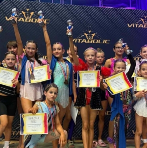 Număr record de medalii obținute de sportivii CSM Baia Mare la Campionatul Național de Culturism și Fitness din Sibiu
