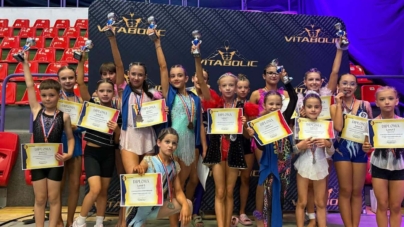 Număr record de medalii obținute de sportivii CSM Baia Mare la Campionatul Național de Culturism și Fitness din Sibiu