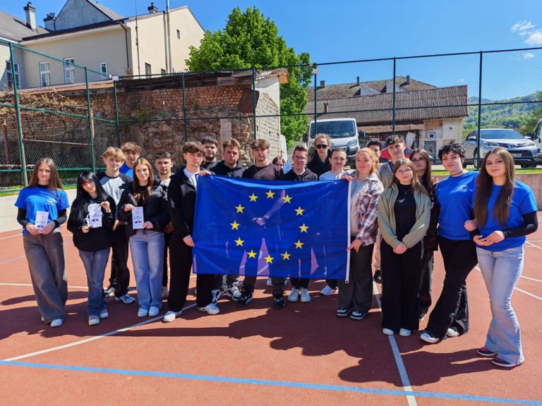 Retrospectiva activităților din programul „Școli Ambasador ale Parlamentului European”, derulate în cadrul Liceului Tehnologic de Transporturi Auto Baia Sprie