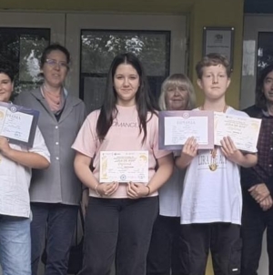 Elevii Colegiului de Arte din Baia Mare, premiați la Concursul Național „Lira de Aur” de la Suceava