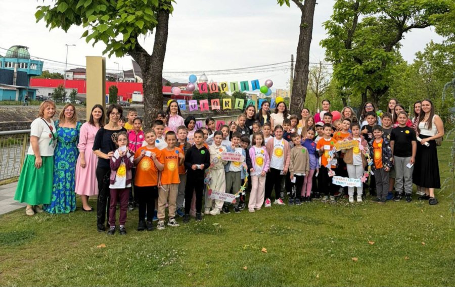 „Hub-ul Învățătorilor”: studenții PIPP din Baia Mare au organizat și coordonat ateliere dedicate copiilor