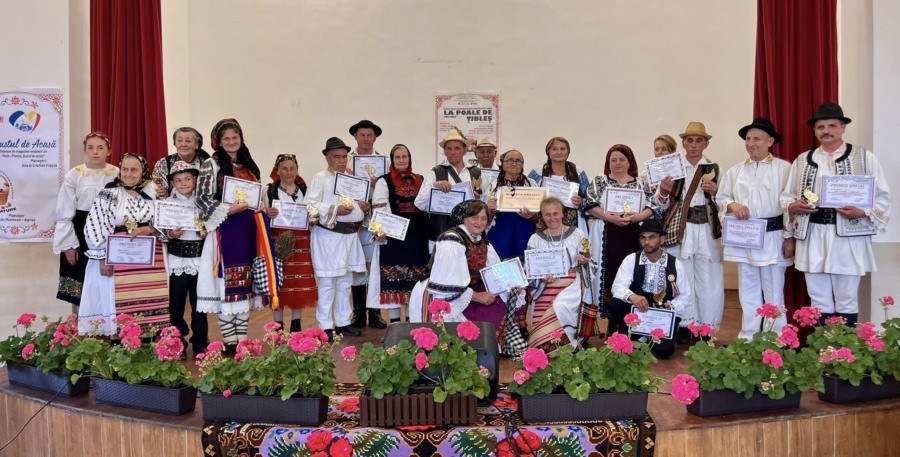 Țara Lăpușului a fost reprezentată cu mare cinste la Festivalul-Concurs Interjudețean de Folclor dedicat Rapsozilor Populari „La poale de Țibleș”