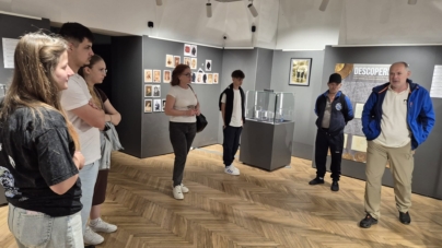 Un grup de copii din Sighetu Marmației a făcut o incursiune în patrimoniul Muzeului de Istorie și Arheologie din oraș