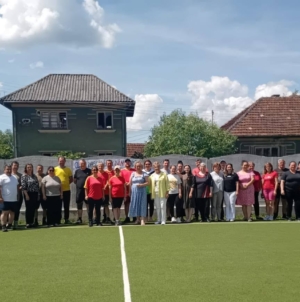 Cupa „Codrului”, organizată de Școala Gimnazială Băsești: profesori din școlile partenere s-au reunit pe terenul de fotbal