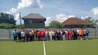 Cupa „Codrului”, organizată de Școala Gimnazială Băsești: profesori din școlile partenere s-au reunit pe terenul de fotbal