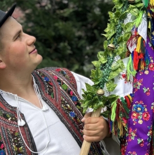 Tânărul etnolog maramureșean Denis Năsui își serbează ziua de naștere