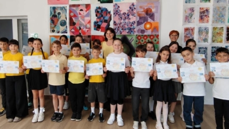 Elevii Colegiului de Arte Baia Mare, premiați la Concursul de Creație Plastică și Literară „Universul meu”